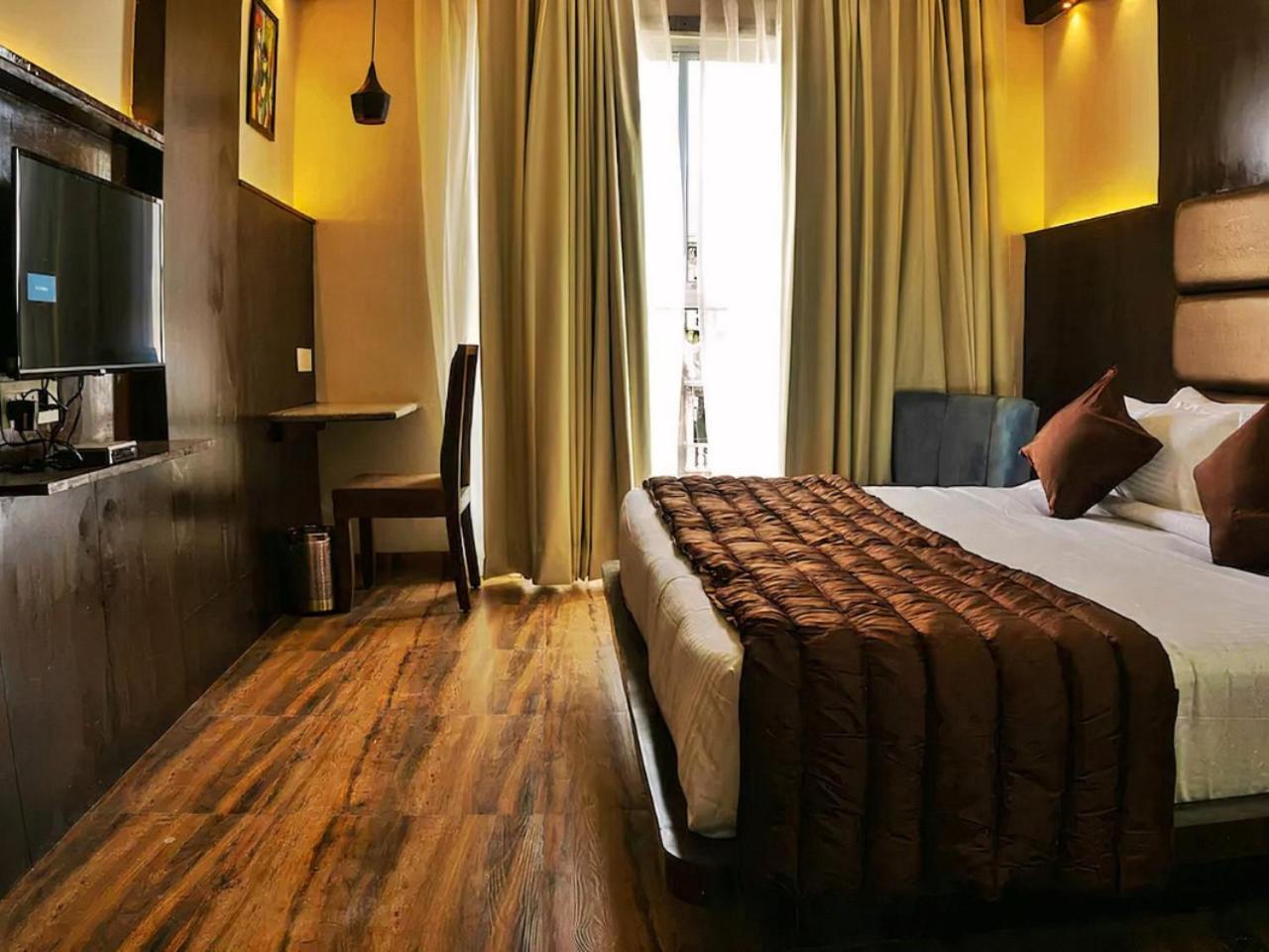 Raas Mahal-Hotel In Jaipur Near Tourist Places Bagian luar foto