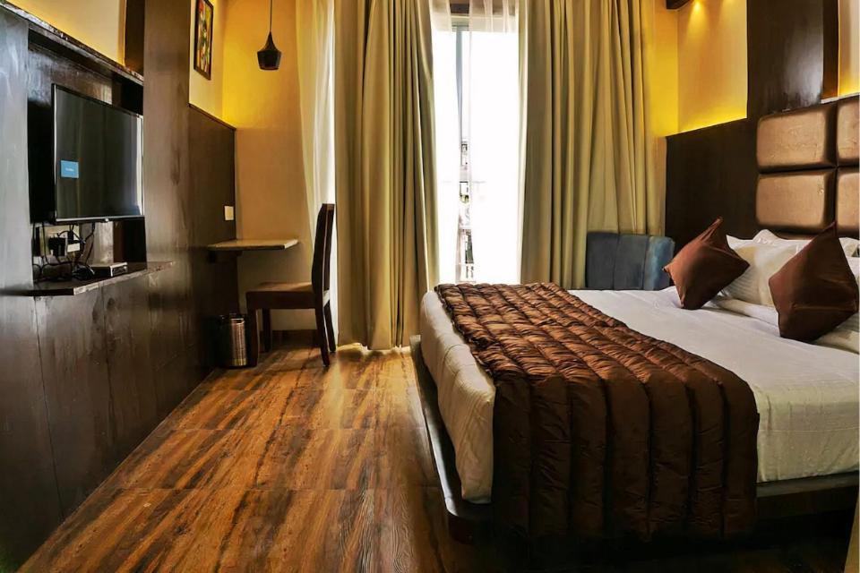 Raas Mahal-Hotel In Jaipur Near Tourist Places Bagian luar foto