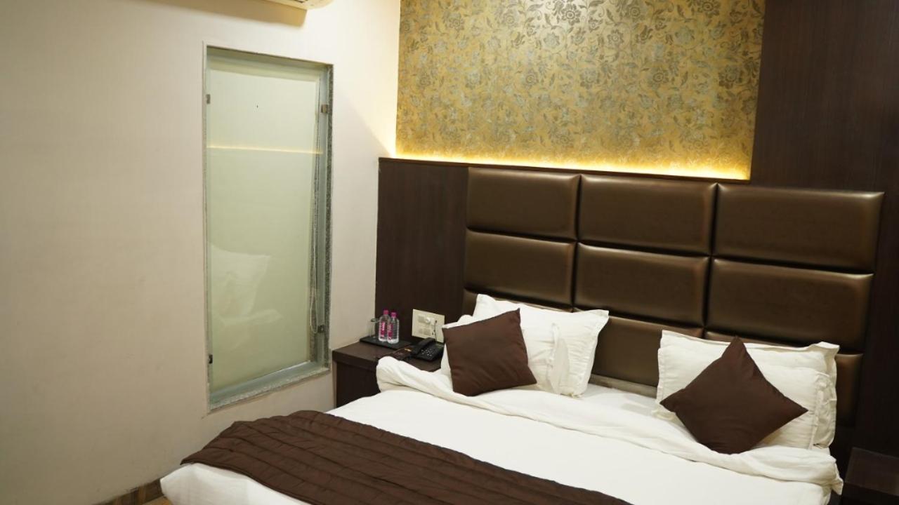 Raas Mahal-Hotel In Jaipur Near Tourist Places Bagian luar foto